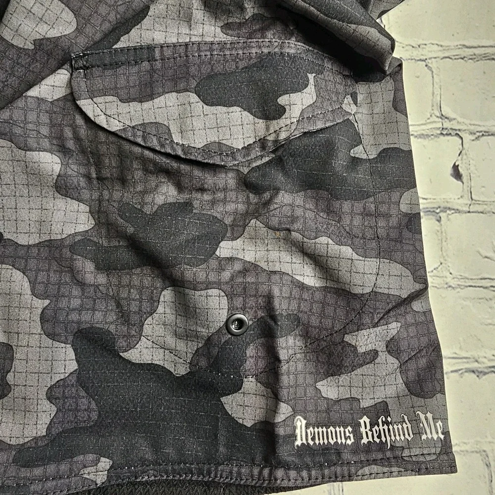 NEW Burnside Board Shorts Mens‎ Size 30 Black Camoflage Performance